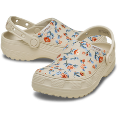 Classic Crafted Floral Clog